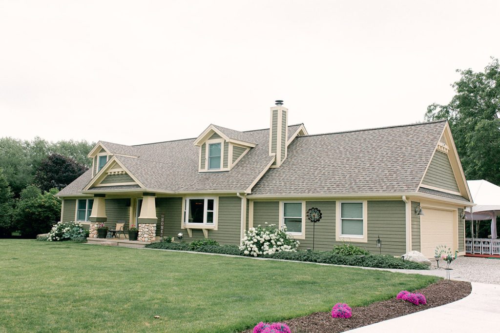 backyard-wedding-michigan-photographer