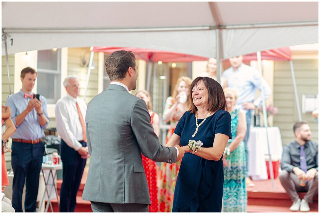 colorful-backyard-wedding-michigan-photographer