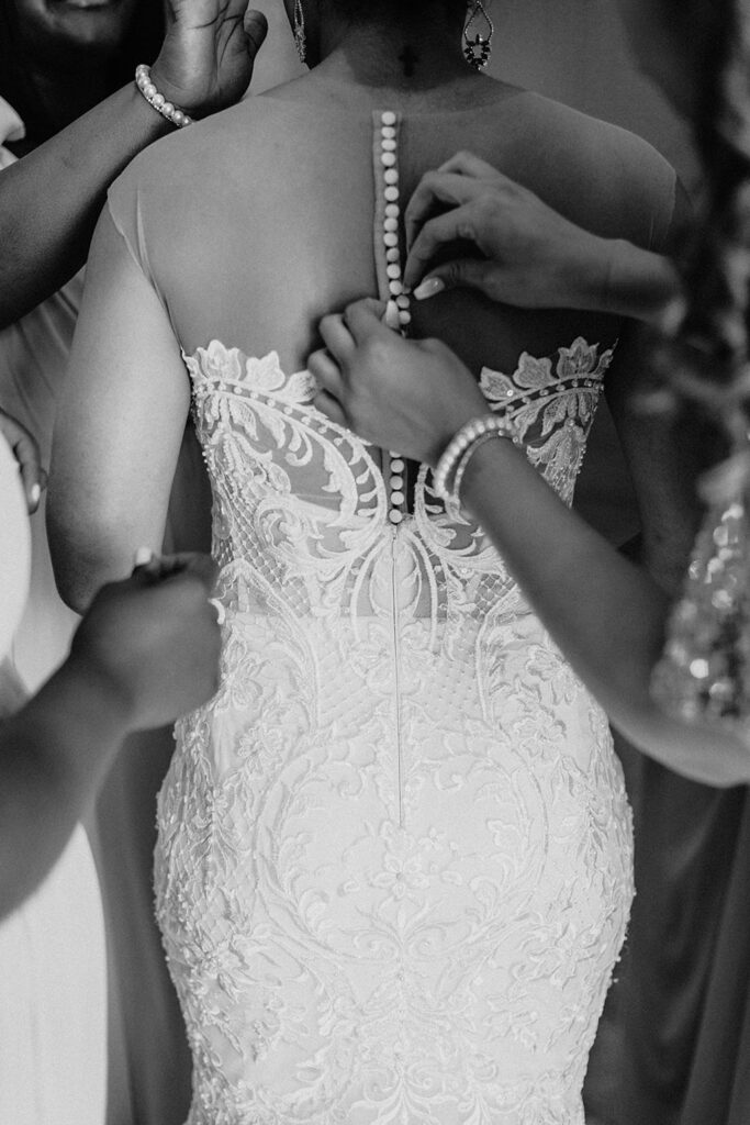 Bride Getting Ready | Knotting Hill Place Luxury Dallas Texas Wedding Venue
