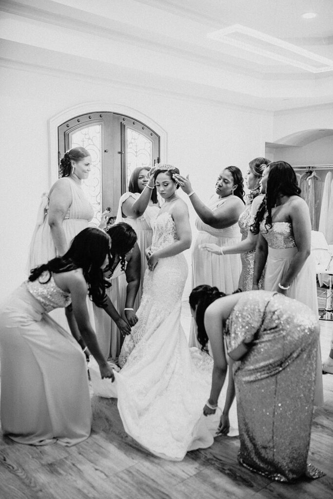 Bride Getting Ready | Knotting Hill Place Luxury Dallas Texas Wedding Venue