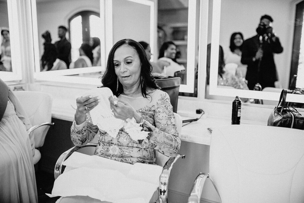 Bride Getting Ready | Knotting Hill Place Luxury Dallas Texas Wedding Venue
