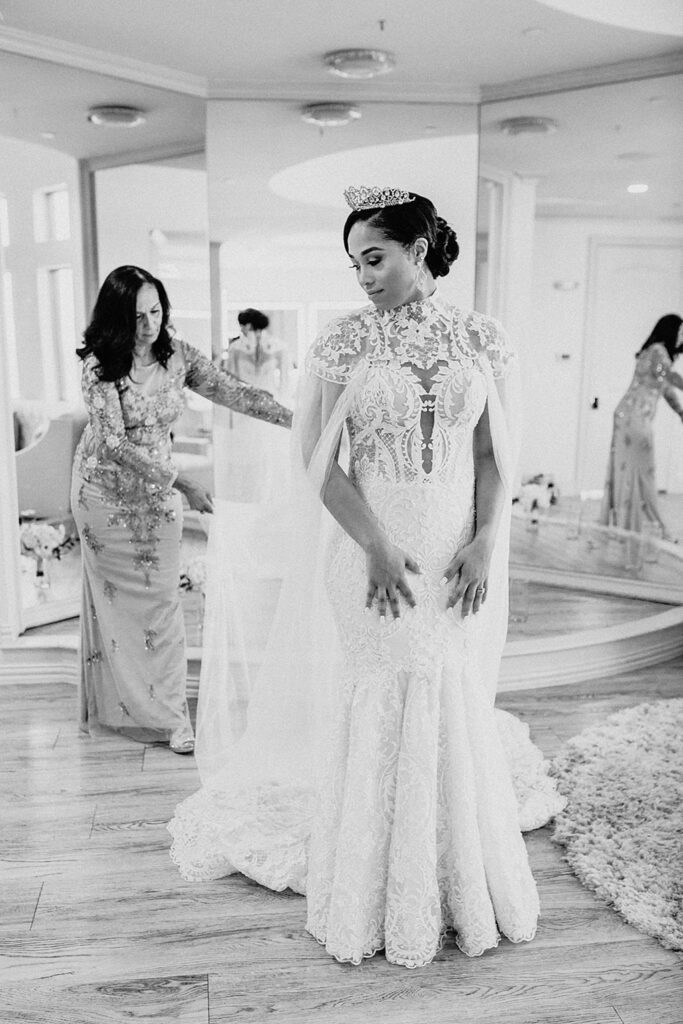 Bride Getting Ready | Knotting Hill Place Luxury Dallas Texas Wedding Venue