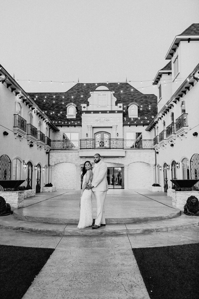 Bride & Groom Portraits | Knotting Hill Place Luxury Dallas Wedding Venue