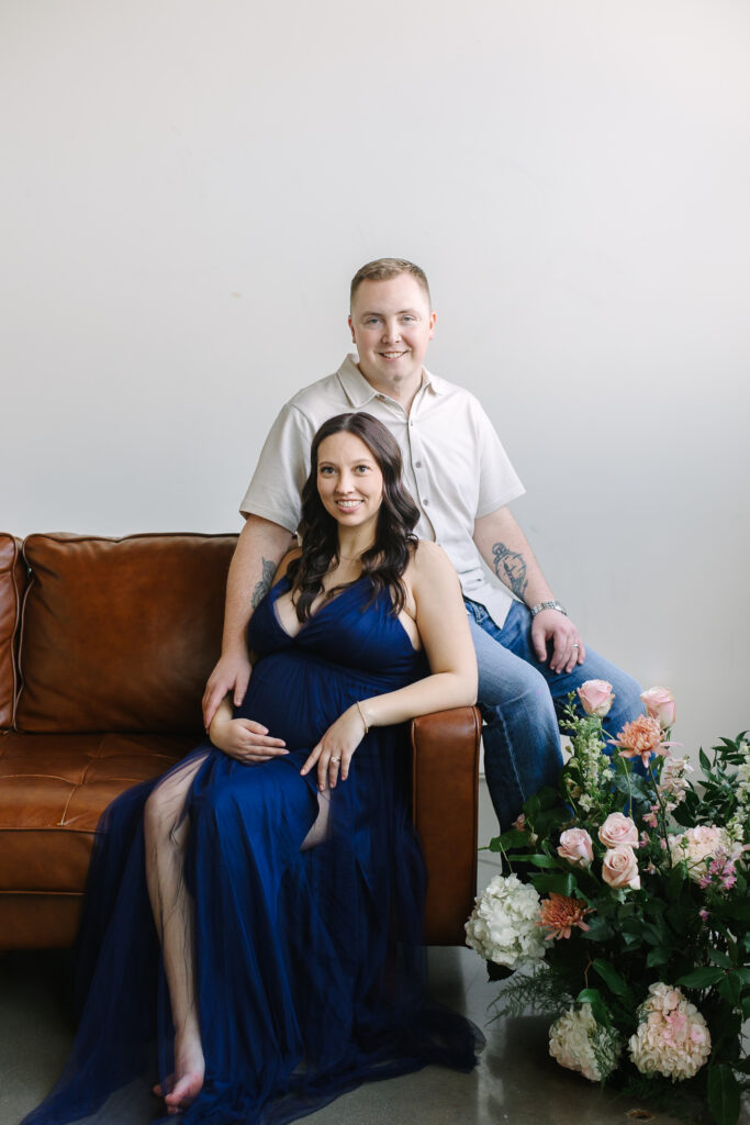 Lansing Michigan Maternity Photographer What to Wear for Your Maternity Session