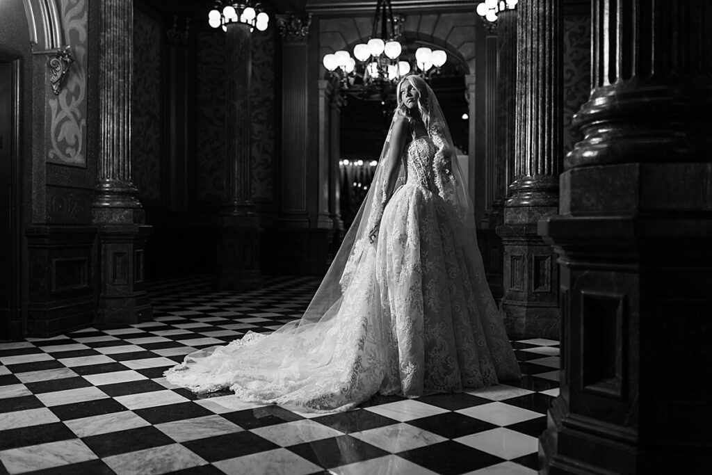 A Historic Backdrop for Luxury Bridal Photos in Michigan State Capitol
