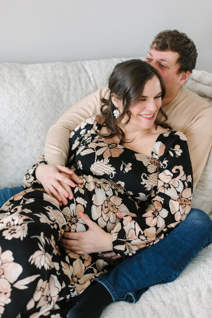 Natural light maternity photographer in michigan