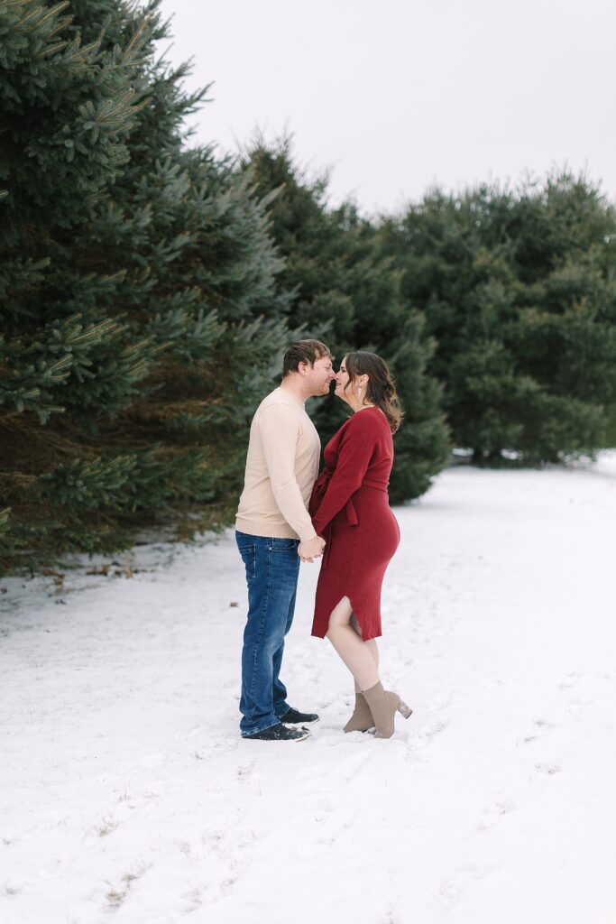 What to wear for a maternity session in winter