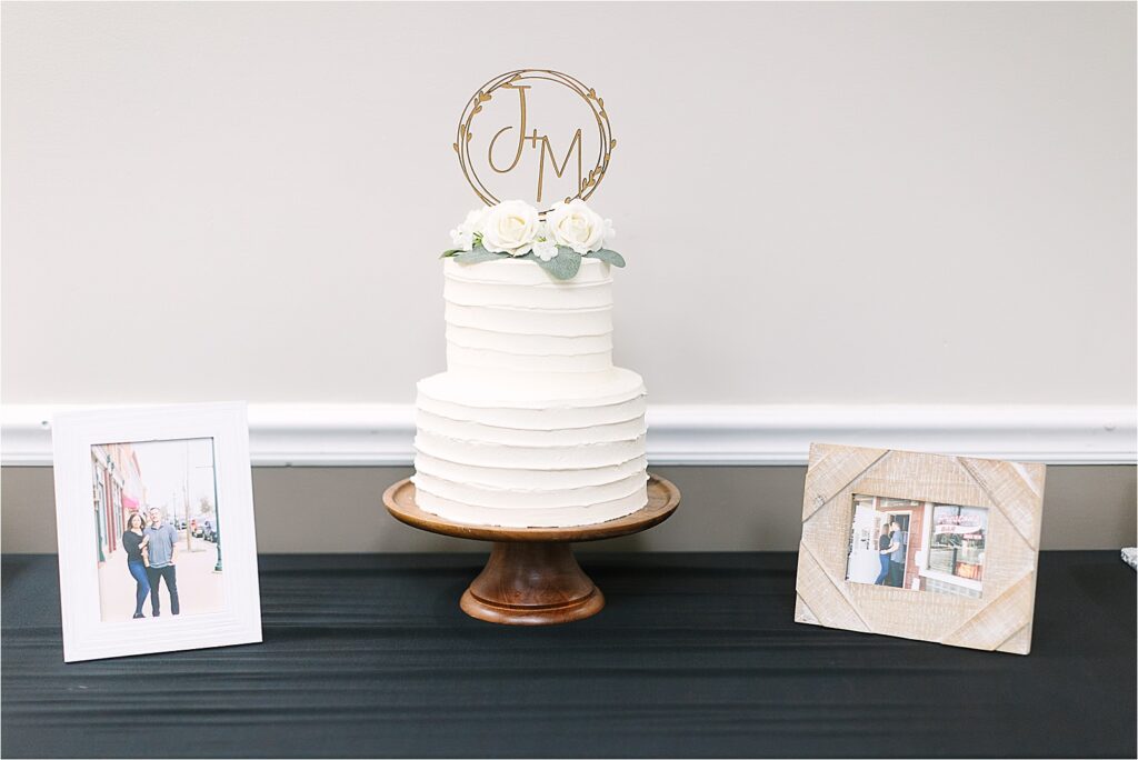 Lansing Michigan Wedding Reception Cake | Royal Scot Golf & Bowl