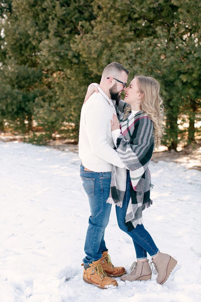 cozy michigan winter engagement session